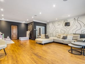 Photo 9- click for photo gallery